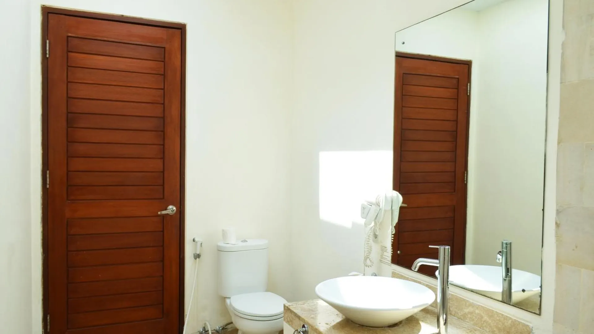 Jas Green Villas And Spa Σεμινιάκ 0*,